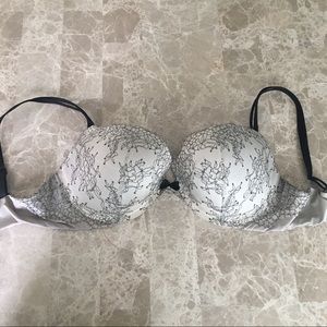 Victoria’s Secret Very Sexy Push-Up Bra